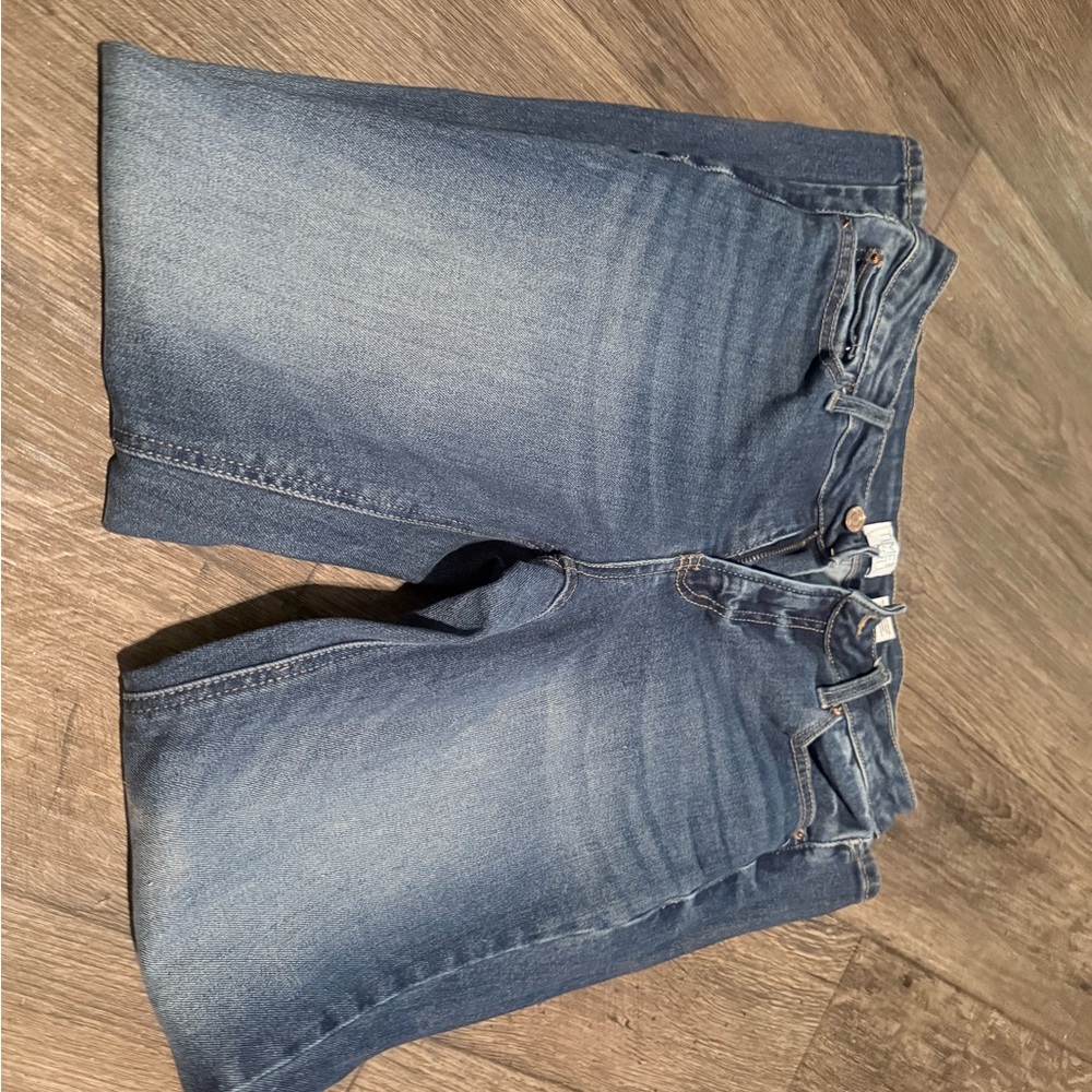 Time and Tru Denim Straight Leg Jeans
